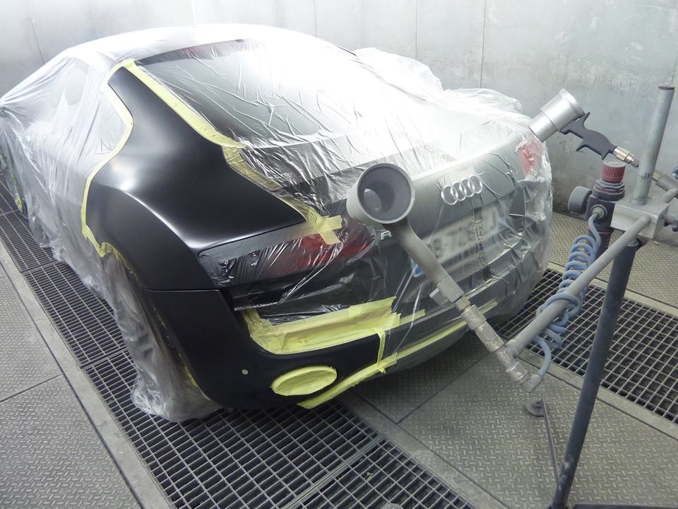 Audi R8 peinture aile arrière